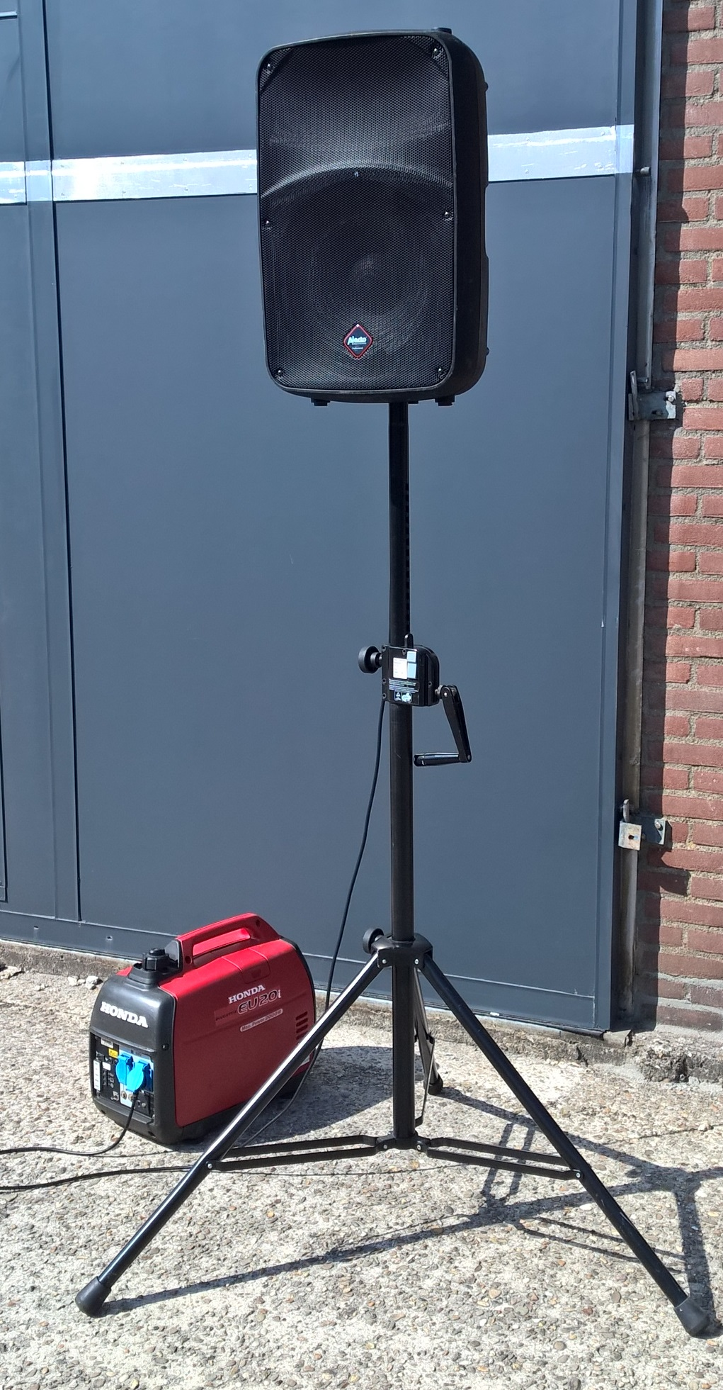 alectopas212a met aggregaat 2.jpg